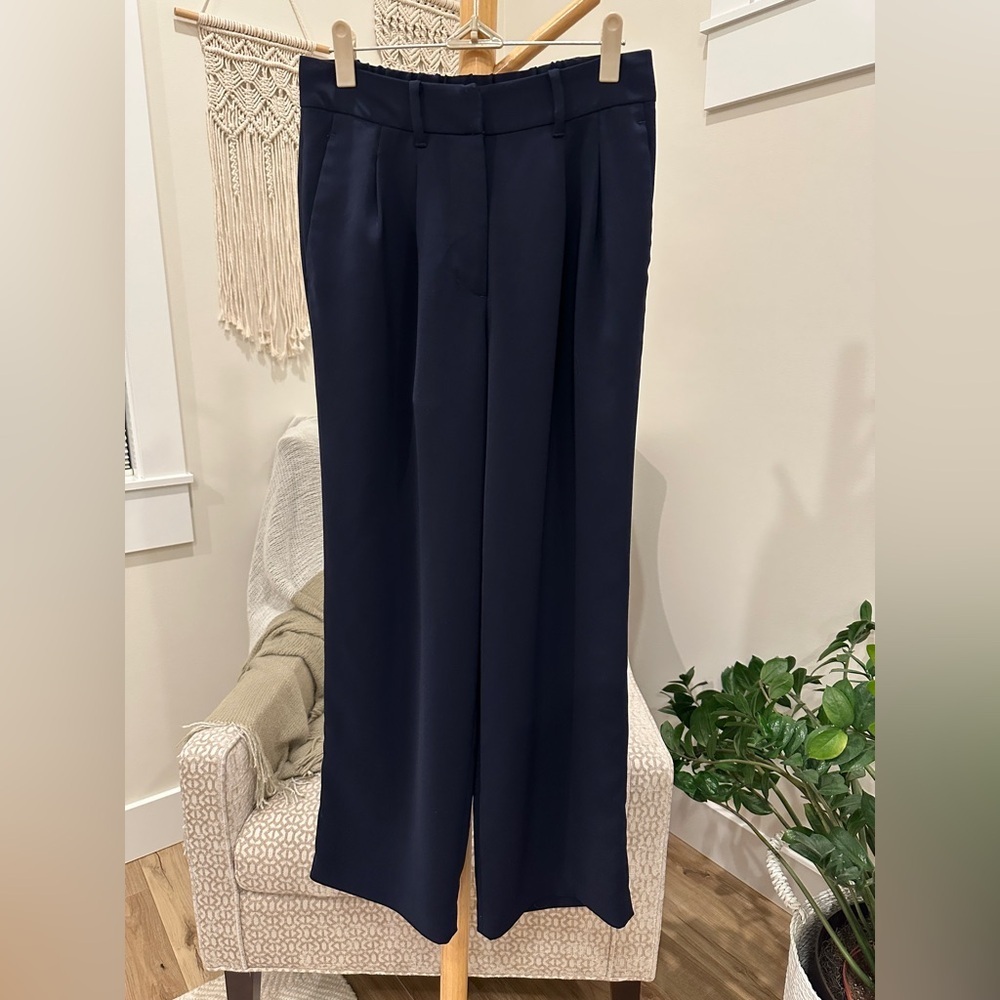 Quince Navy High Rise Wide Leg Dress Pants Size 6 / 28 inseam